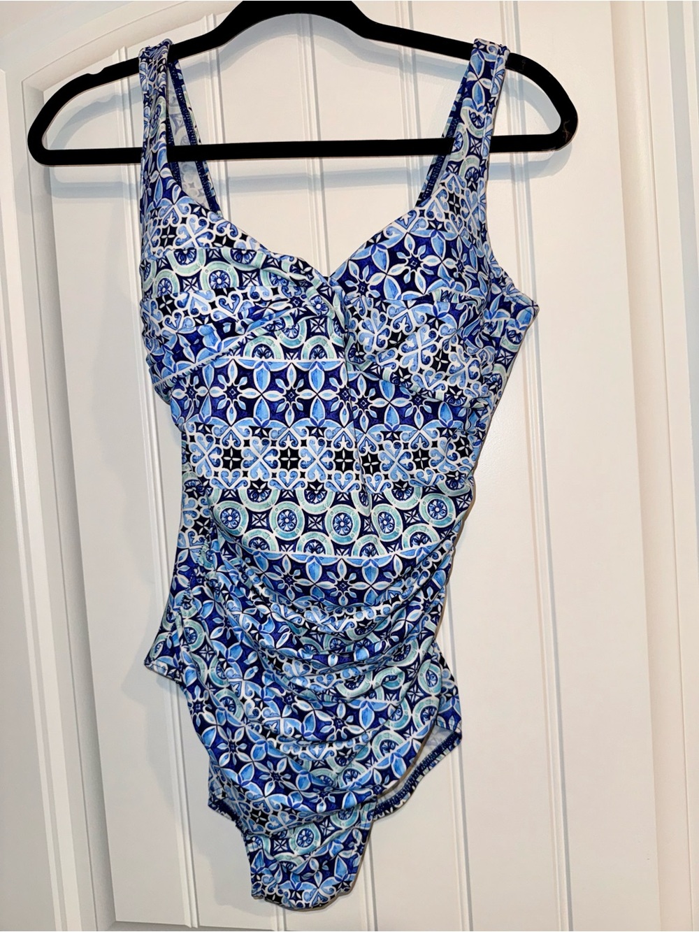 Talbots Miracle Suit Blue Mosaic One-Piece Swimsuit Sz 12 Great Condition Swim